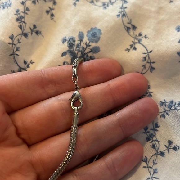 Classic Silver Bracelet | Timeless & Elegant Accessory - Picture 2 of 3